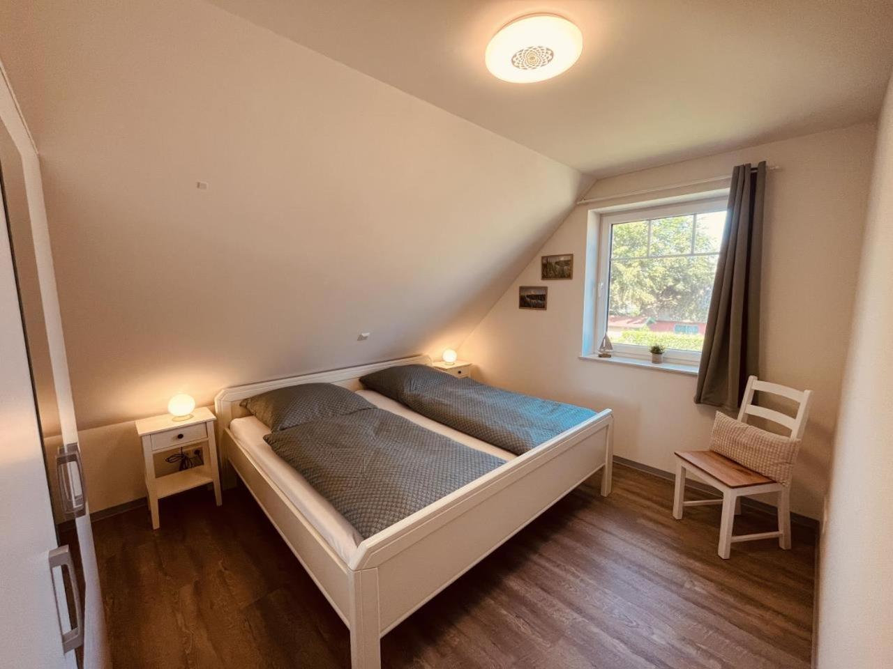 Holmblick - Boddenblick, Balkon, 2 Schlafzimmer, 4 Personen Born Buitenkant foto
