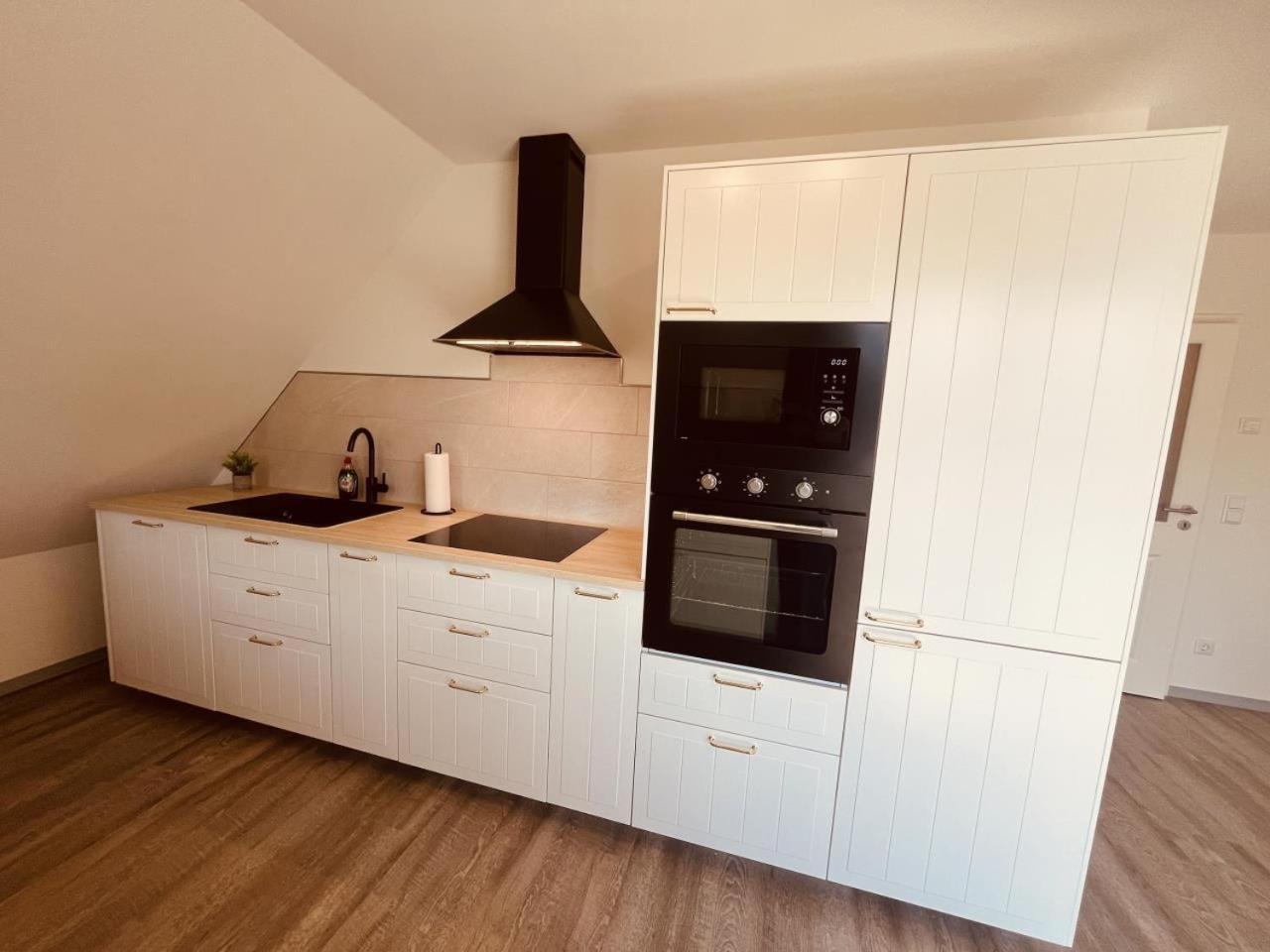 Holmblick - Boddenblick, Balkon, 2 Schlafzimmer, 4 Personen Born Buitenkant foto