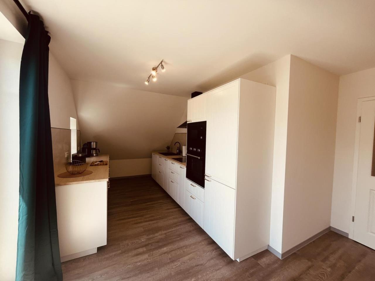 Holmblick - Boddenblick, Balkon, 2 Schlafzimmer, 4 Personen Born Buitenkant foto