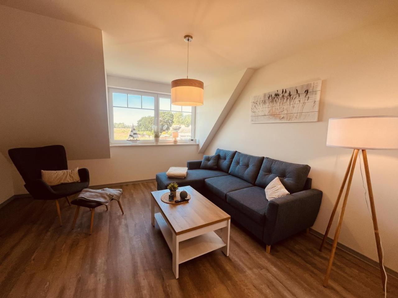 Holmblick - Boddenblick, Balkon, 2 Schlafzimmer, 4 Personen Born Buitenkant foto